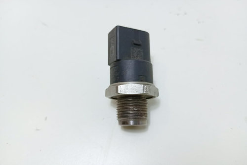Senzor presiune combustibil A0041536728 Mercedes-Benz E-Class W211 [2002 - 2006]