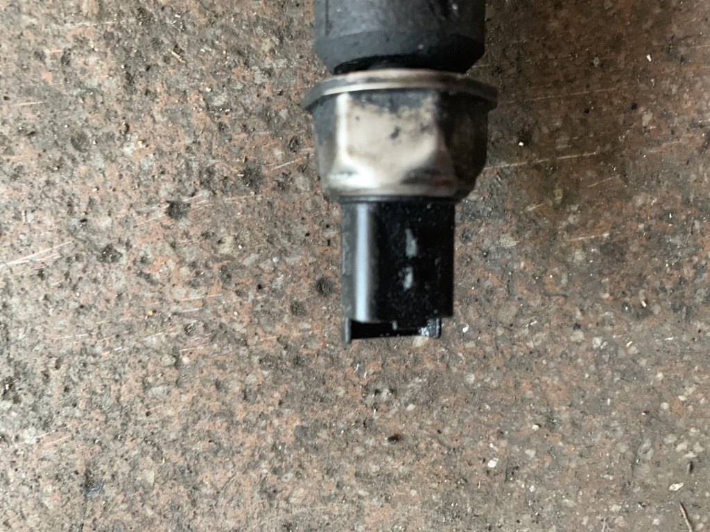 Senzor presiune combustibil Ford Focus 2 [2004 - 2008] Hatchback 5-usi 1.6 TDCi MT (109 hp) G8DB, G8DD, G8DA