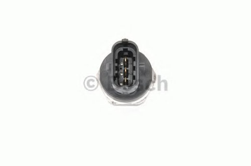 Senzor, presiune combustibil OPEL INSIGNIA (2008 - 2016) BOSCH 0 261 545 055 piesa NOUA
