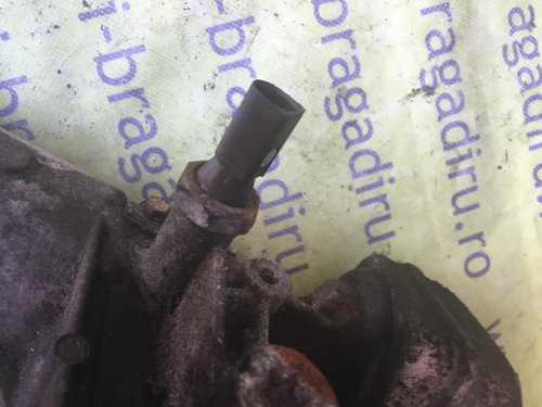 Senzor presiune de ulei Volkswagen VW Bora [1998 - 2005] Sedan 1.9 TDI MT (90 hp) (1J2)