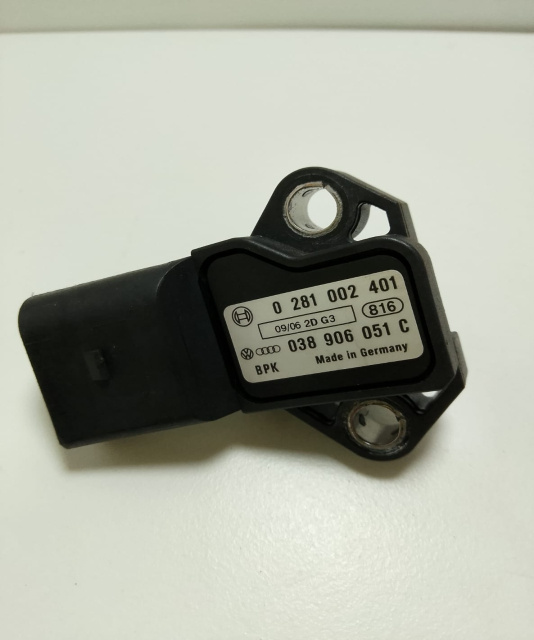 Senzor Presiune galerie admisie 038906051C Volkswagen VW Passat B6 [2005 - 2010]