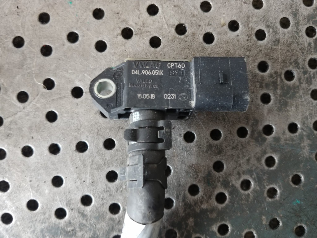 Senzor presiune galerie admisie 2.0 tdi deu audi a4 b9 8w 04l906051k