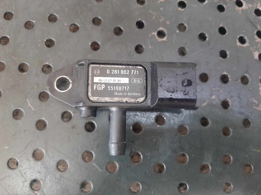 Senzor presiune gaze 1.3 cdti 1.7 cdti opel astra h meriva a corsa d 0281002771