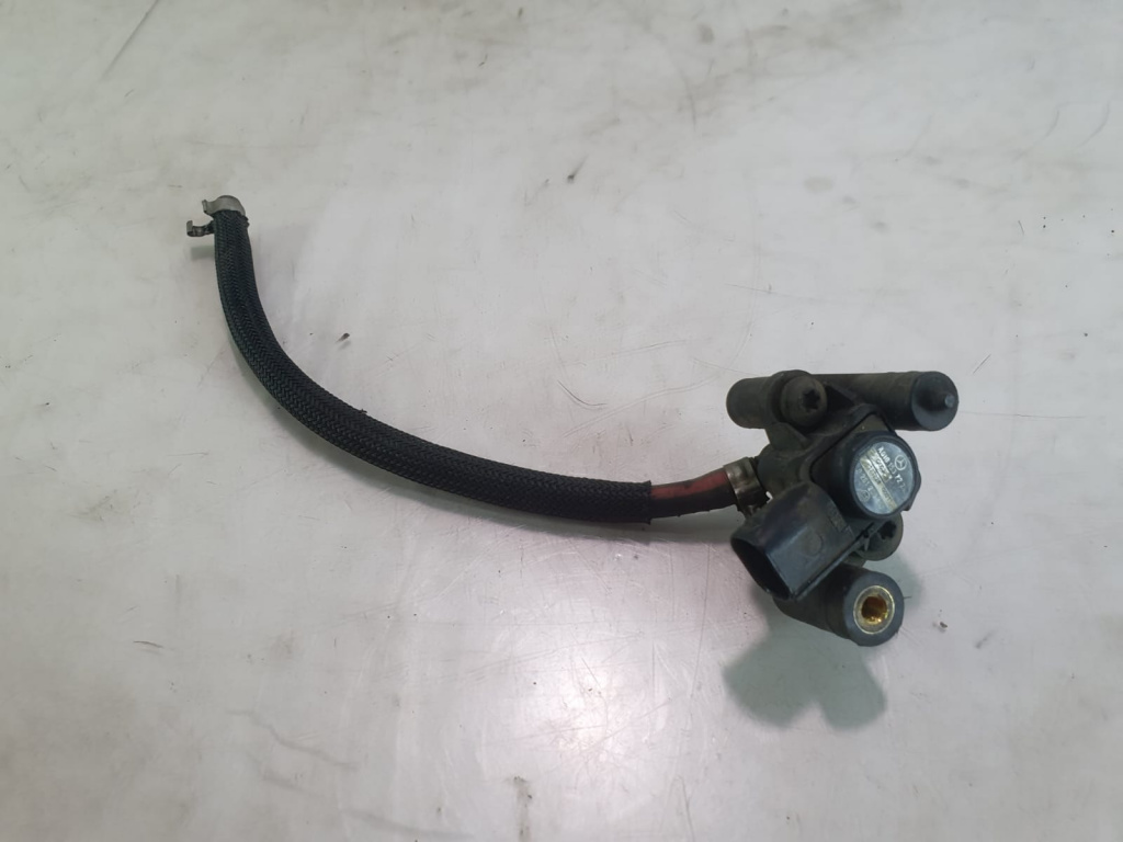 Senzor presiune gaze a0101537228 2.2 cdi om651921 Mercedes-Benz C-Class W205/S205/C205 [2014 - 2018] 2.2 cdi om651921