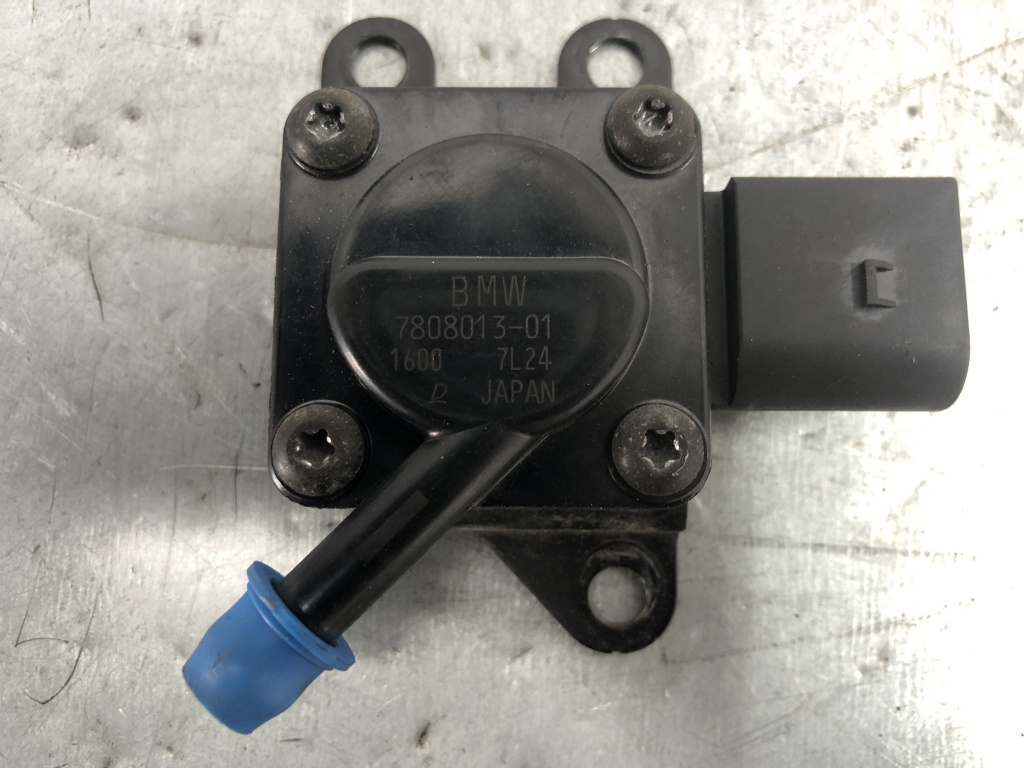 Senzor presiune gaze BMW E90 320d N47D20C 177cp sedan 2010 (780801301)