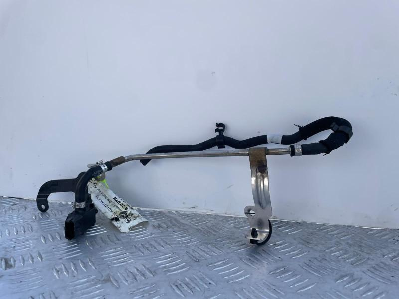 Senzor presiune gaze cu conducta Opel Astra J 2009-2012 1.3CDTI 75cp 55kw; 1.3CDTI 90cp 66kw; 1.3CDTI 95cp 70kw; 1.7CDTI 110cp 81kw; 1.7CDTI 125cp 92kw; 2.0CDTI BiTurbo 194cp 143kw; 1.7CDTI 131cp 96kw; 2.0CDTI 140cp 103kw; 2.0CDTI 165cp 121kw; 2.0CDT