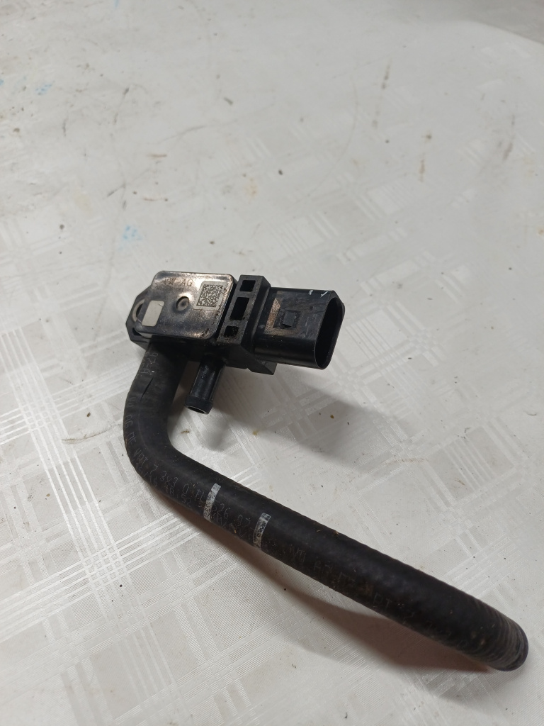 Senzor presiune gaze evacuare Skoda Fabia 3 1.4 Motorina 2016, 04L906951