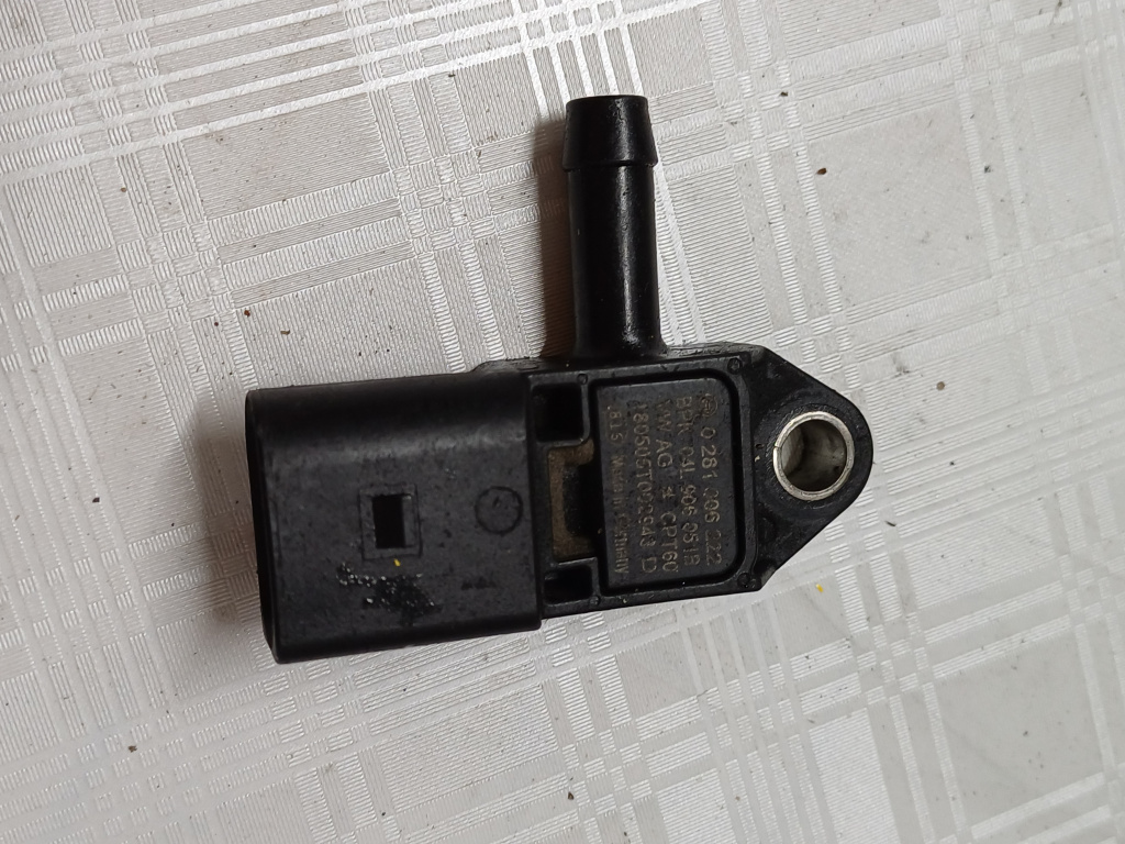Senzor presiune gaze evacuare Skoda Kodiaq 2.0 Motorina 2014, 04L906051B
