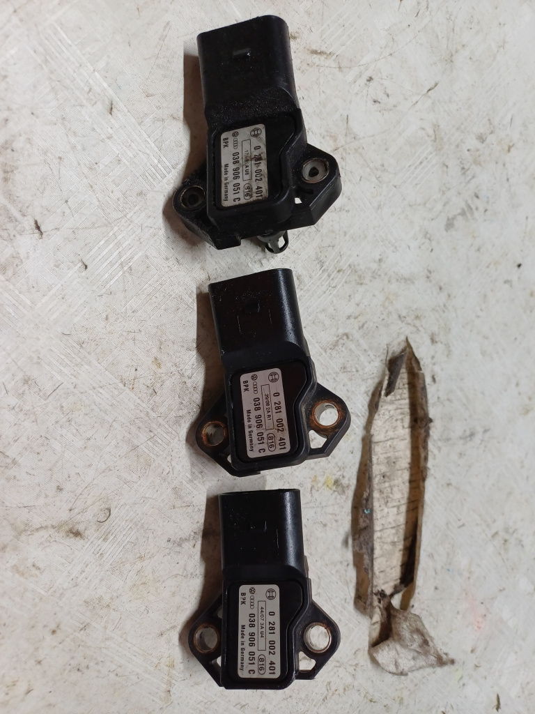 Senzor presiune gaze evacuare Volkswagen Passat B8 1.6 Motorina 2016, 038906051C