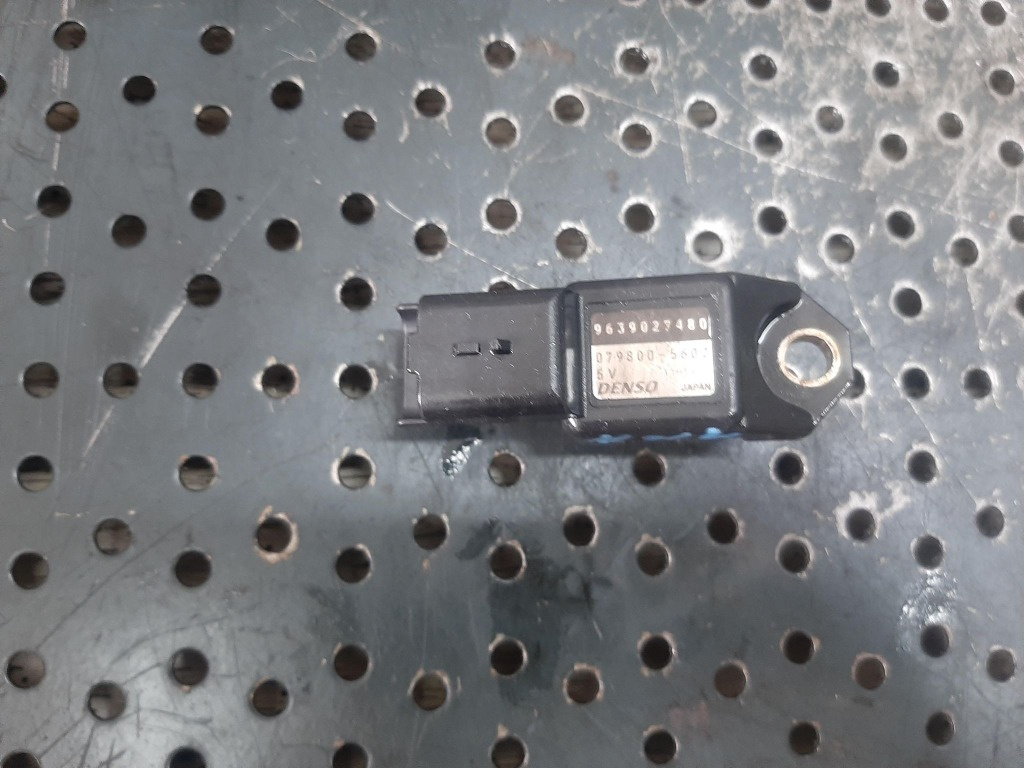 Senzor presiune m16a 1.6 b fiat sedici 189 suzuki sx4 9639027480