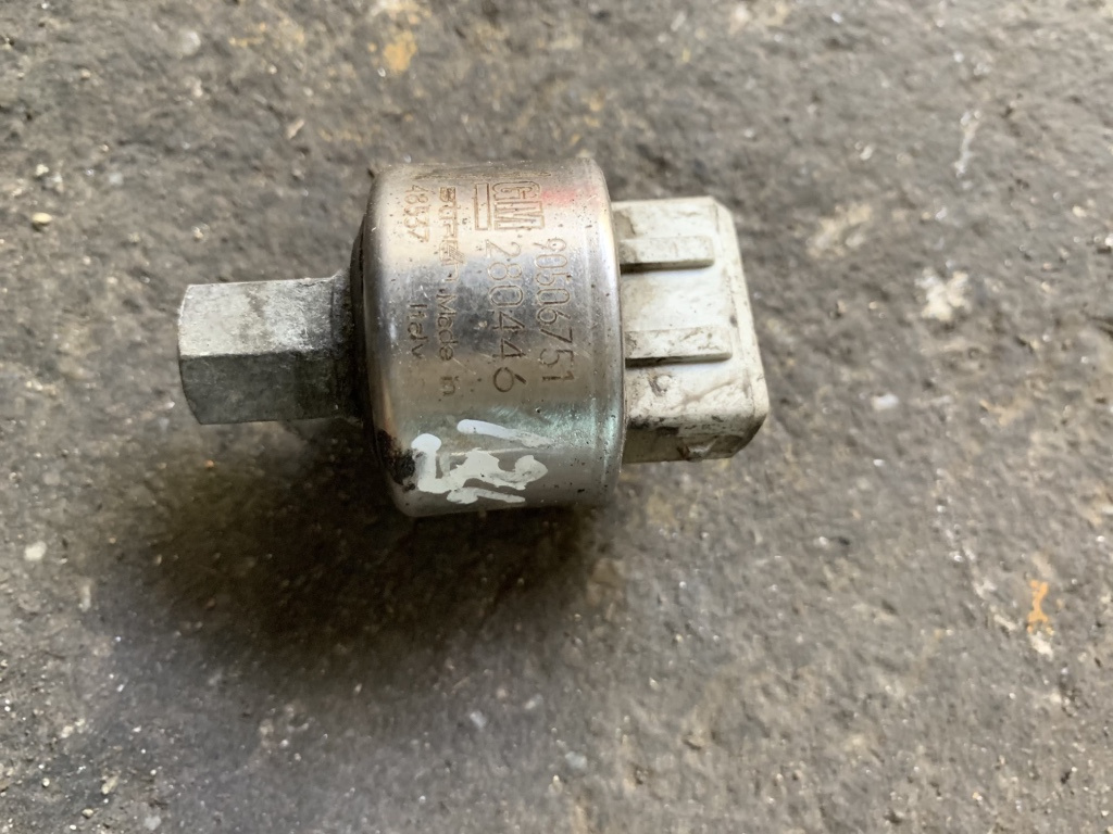 Senzor presiune Opel Vectra A [1988 - 1995] Sedan 2.0 MT (150 hp) (86_ 87_) 2.0 GT