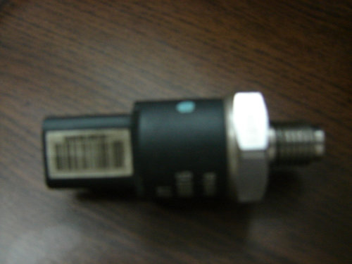 Senzor presiune rampa comuna Peugeot 206 [1998 - 2003] Hatchback 5-usi 1.4 HDI MT (68 hp) (2A/C)
