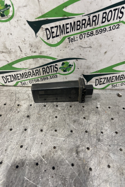 Senzor presiune roti 4E0 907 277 Audi A8 D3/4E [facelift] [2005 - 2007] Sedan 4-usi