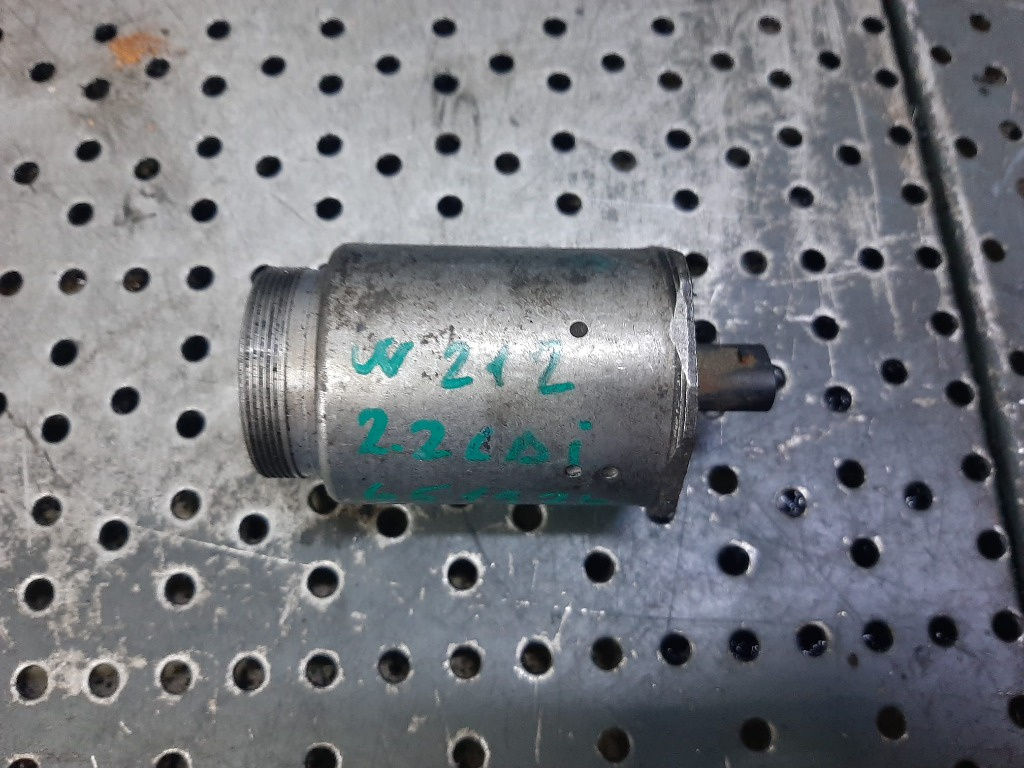 Senzor presiune ulei 2.2 cdi 651924 mercedes e-class w212 a6511800115