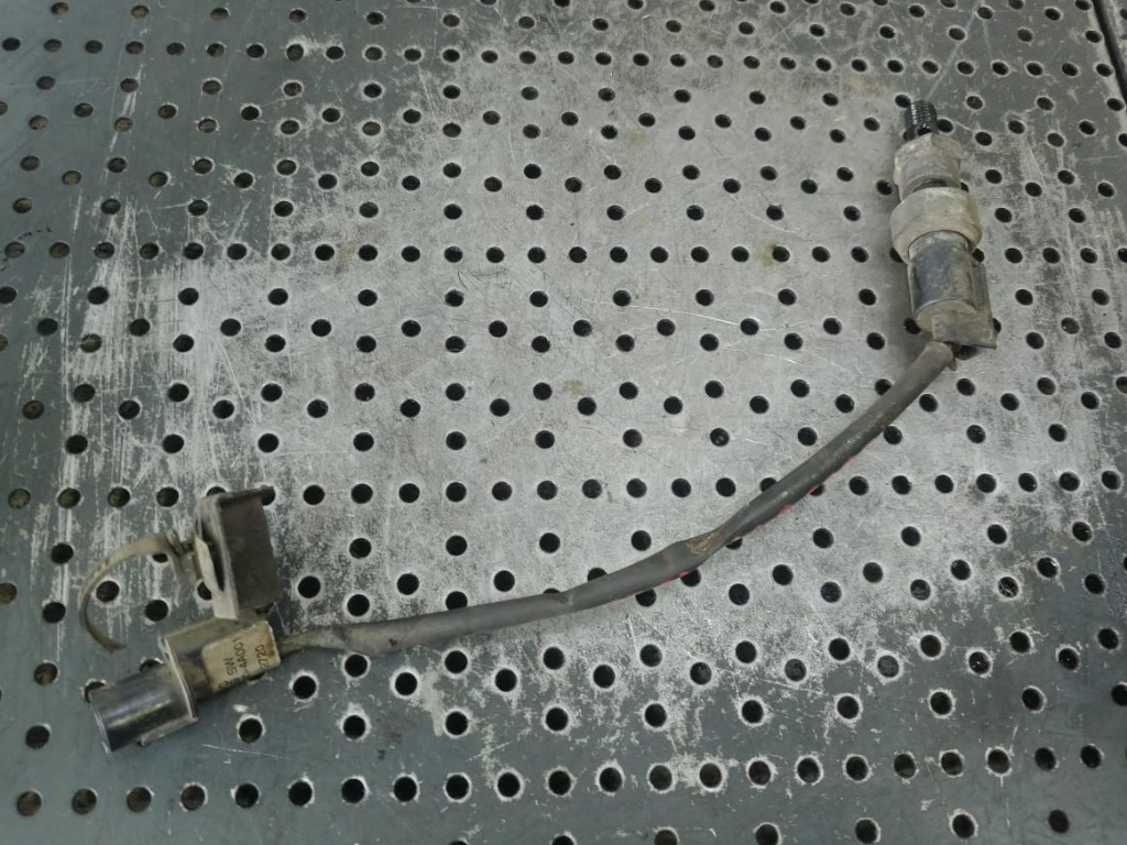 Senzor presiune ulei 2.5 crdi hyundai h-1 94760-4a001