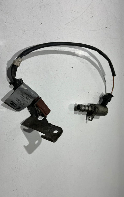 Senzor presiune ulei 4h0971657 Audi A8 D4/4H [2010 - 2014]