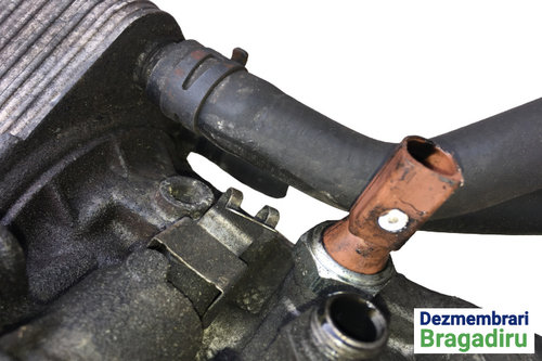 Senzor presiune ulei Audi A4 B7 [2004 - 2008] Sedan 4-usi 2.0 TDI MT (140 hp) S-Line, Cod motor BLB