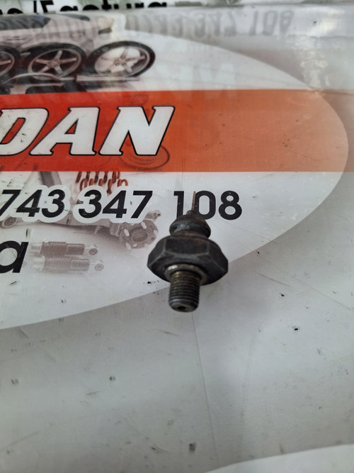Senzor presiune ulei Audi A6 (1997-2004) [4B, C5] 1.9 Motorina 2002, 068919081A