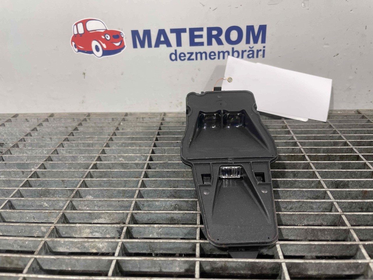 SENZOR RADAR/CAMERA VOLVO V70 - - (2010 2016)