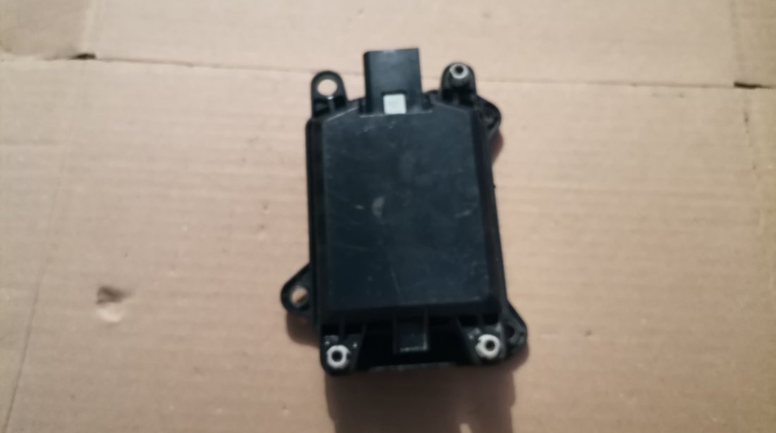 Senzor radar Citroen C4, C5, Jumpy 3, Peugeot 308, 3008, 5008, Toyota Proace cod 9819863980