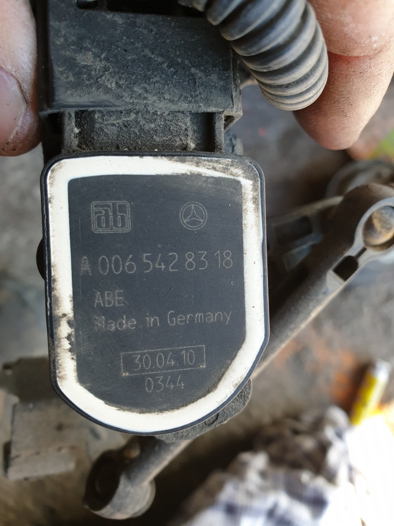 Senzor Reglaj Faruri MErcedes W212 sau W204 Autoleveling 2010