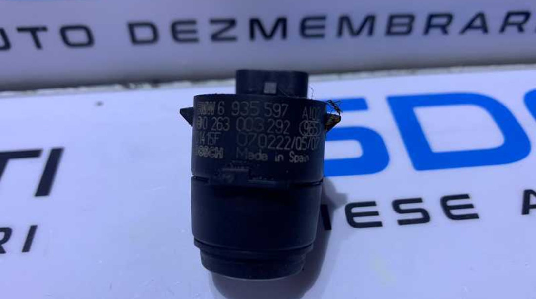 Senzor Senzori Parcare BMW Seria 1 E81 E87 2004 - 2013 Cod 6935597 0263003292