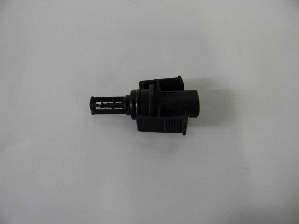 Senzor temperatura aer intercooler Mercedes A0005422818