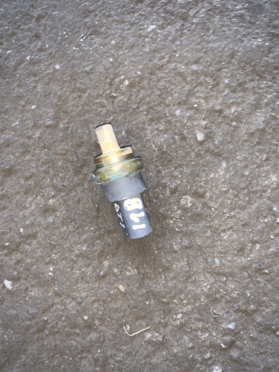 Senzor temperatura apa Audi A3 8L [facelift] [2000 - 2003] Hatchback 3-usi 1.6 MT (102 hp) (8L1)