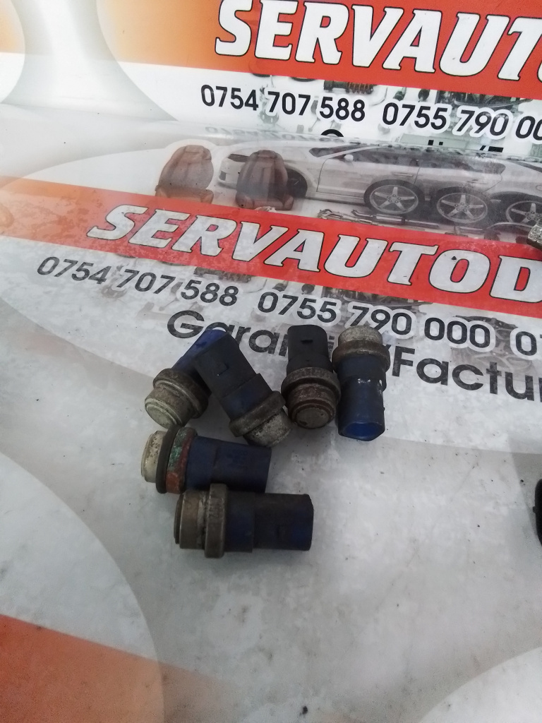 Senzor temperatura apa Audi A6 (1997-2004) [4B, C5] 2.5 Motorina 2002, 8D0959481B