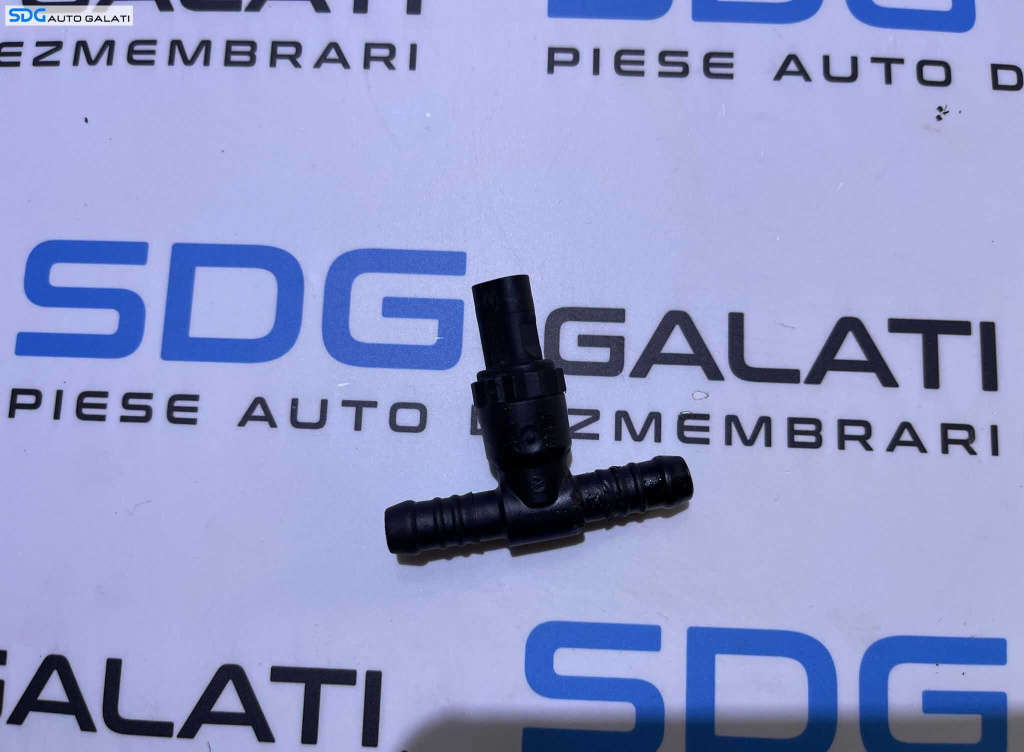 Senzor Temperatura Combustibil Motorina Audi A4 B8 2.0 TDI CAGA CAGB CAGC CAHA CAHB CJCA CJCB CJCC CJCD CGLC CGLD CMFA CMFB CMGB 2008 - 2015 Cod 059919523A 03L919824D