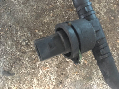 Senzor temperatura combustibil Volkswagen VW Golf Plus [2004 - 2009] Minivan 5-usi 1.9 TDI MT (105 h...