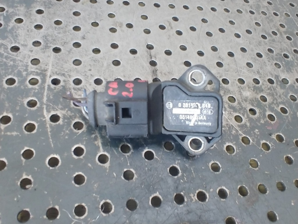 Senzor temperatura dodge caliber 2.0 crd byl 0281002848 05149001aa
