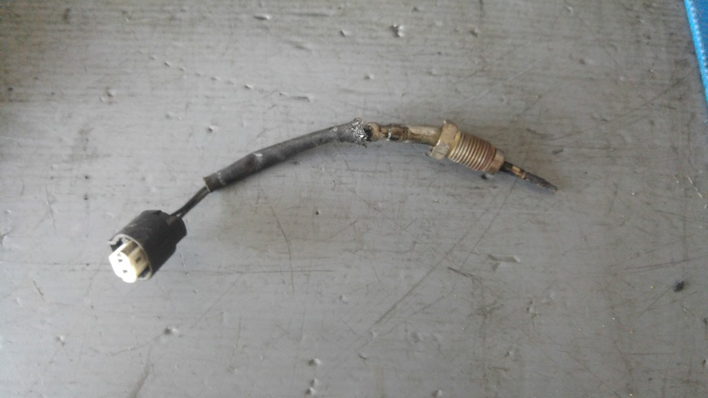 Senzor temperatura evacuare 2.0 d bmw seria 5 f11 525 7809157