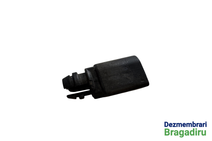 Senzor temperatura exterioara Cod: 8Z0820533 8Z0820533 Skoda Octavia 2 [2004 - 2008] Liftback 5-usi 2.0 TDI MT (140 hp) 1Z3
