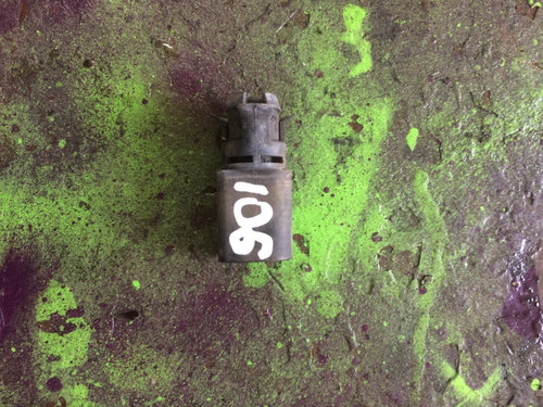 Senzor temperatura exterioara Volkswagen VW Golf 4 [1997 - 2006] Hatchback 5-usi 1.4 MT (75 hp) (1J1...