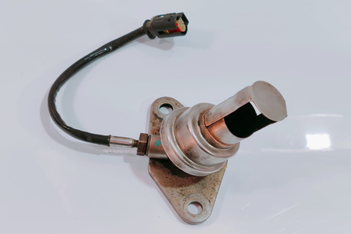 Senzor temperatura gaze 7807686 BMW Seria 5 F07/F10/F11 [2009 - 2013]