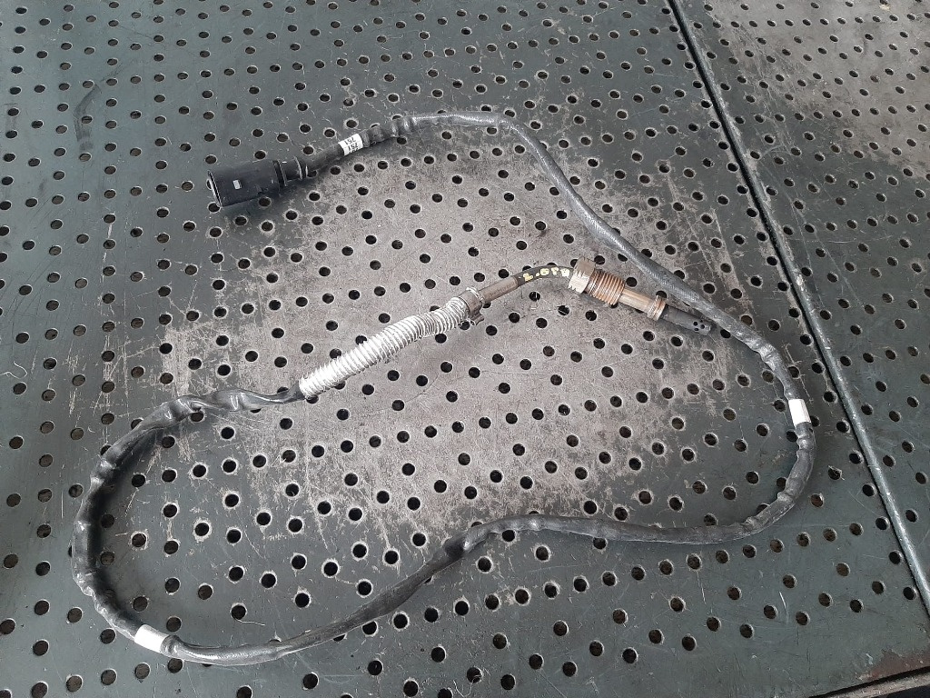 Senzor temperatura gaze evacuare 2.0 tdi audi a4 b9 8w 04l906088ja
