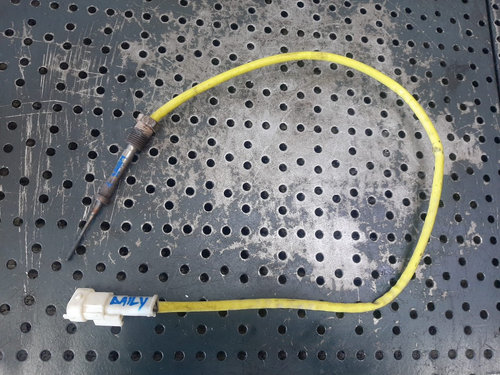 Senzor temperatura gaze evacuare f1agl411d 2.3 d euro 6 iveco daily 6 5801856537