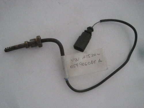 Senzor, temperatura gaze evacuare Numar OEM: 059 906 088 A