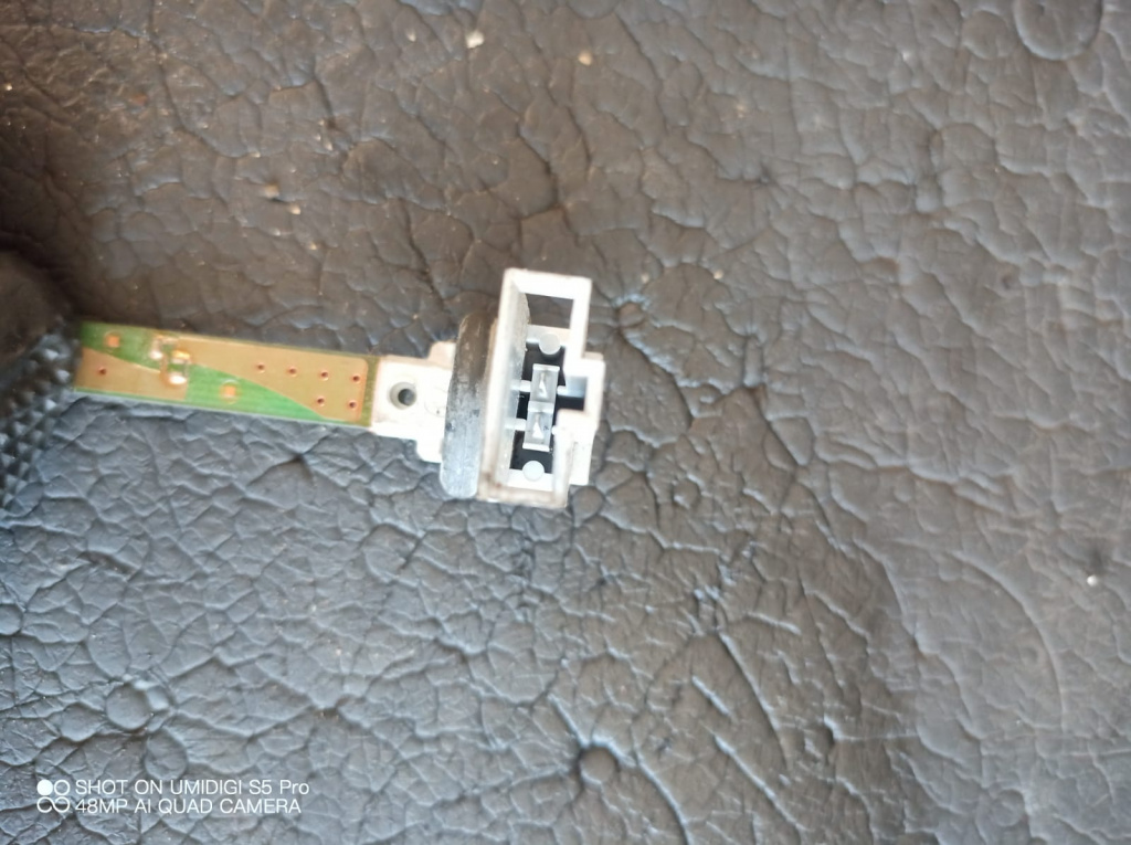 Senzor temperatura interior , Audi A6 An 2004-2011 COD - 4B0820539