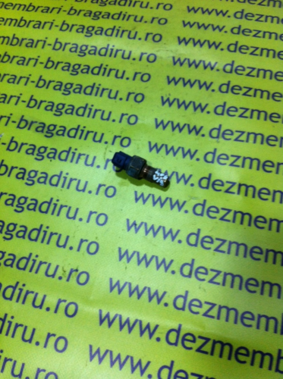 Senzor temperatura lichid racire motor Peugeot 406 [1995 - 1999] Sedan (8B)