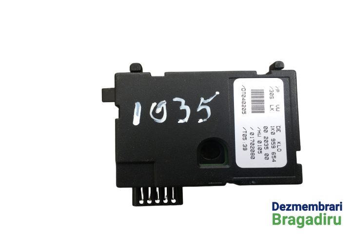Senzor unghi volan Cod: 1K0959654 1K0959654 Volkswagen VW Golf 5 [2003 - 2009] Hatchback 3-usi 1.9 TDI 6DSG (105 hp) Cod motor: BKC, Cod cutie: HLH, Cod culoare: LA6Q