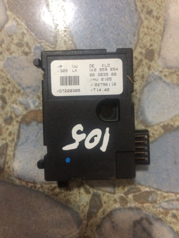 Senzor unghi volan Skoda Octavia 2 [2004 - 2008] Liftback 5-usi 2.0 TDI MT (140 hp) (1Z3) Cod motor BKD
