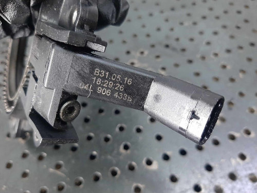 Senzor vibrochen 1.4 tdi vw polo 6r skoda fabia 3 audi a1 seat ibiza 04l906433b