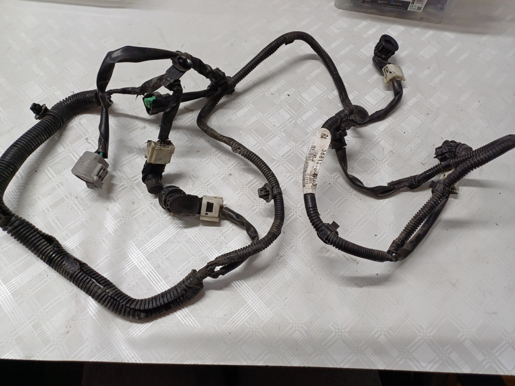 Senzori parcare fata plus instalație Suzuki SX4 1.0 Benzina 2018, 3681384RA0 / 4 SENZORI