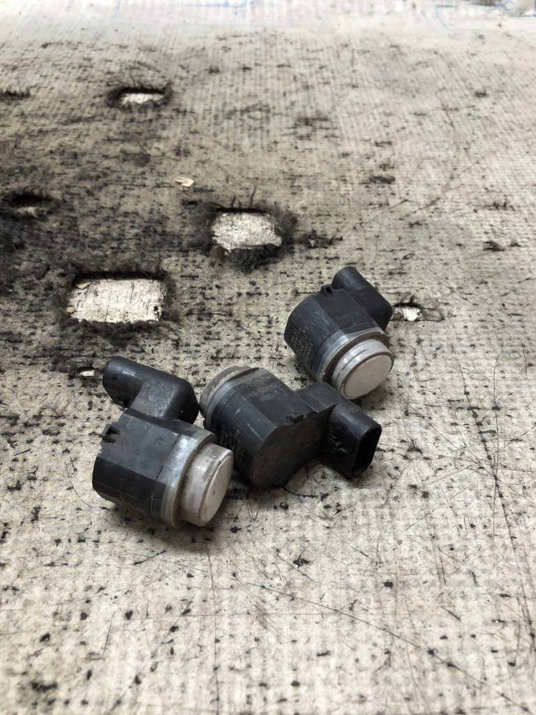Senzori parcare spate Audi Q3 - Motorina 2015, 1S0919275D