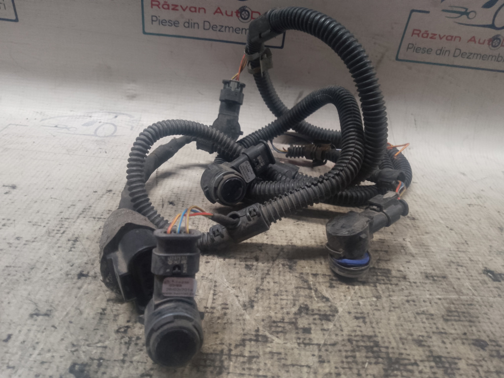 Senzori parcare spate plus instalație Volkswagen Passat CC 2012, 4F0973703