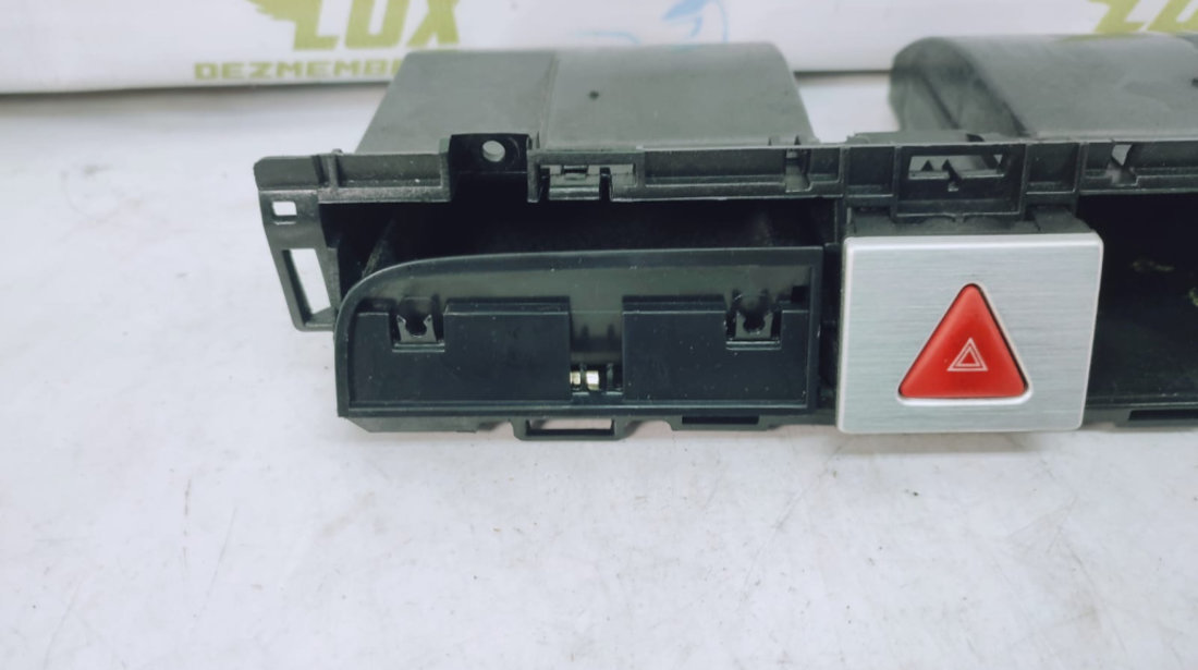 Sertar bord 3c0858407 Volkswagen VW Passat B6 [2005 - 2010] 2.0 tdi BMR