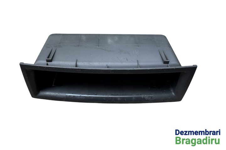 Sertar bord Cod: 8200178946 8200178946 Renault Megane 2 [facelift] [2006 - 2012] Hatchback 5-usi 1.5 dCi MT (86 hp)