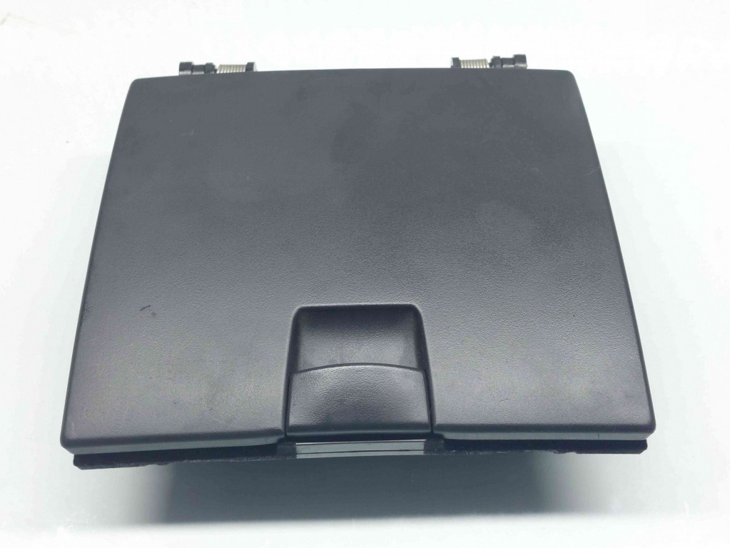 Sertar bord Hyundai Santa Fe 2 (CM) [Fabr 2005-2012] 84745-2B000